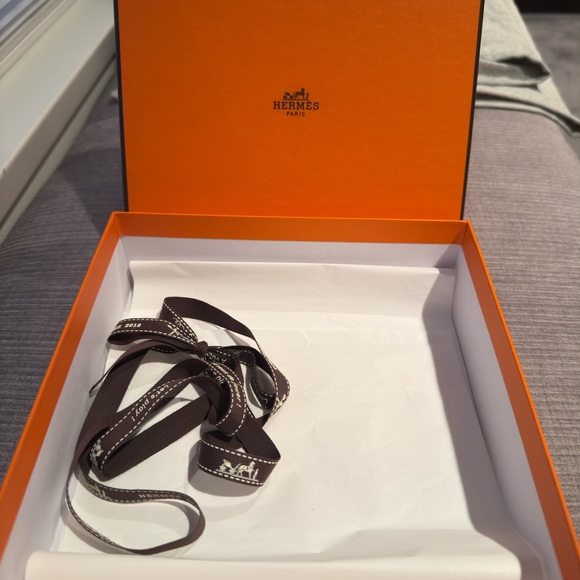 Hermes Vibrant Orange Box - Picture 2 of 3
